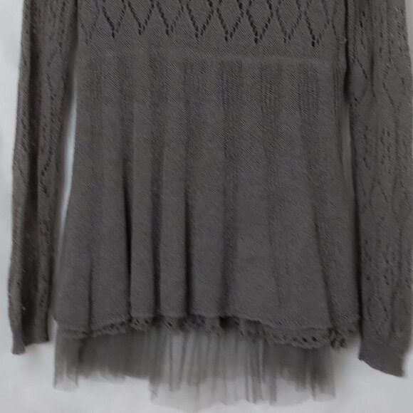 V Christina | Gray Taupe Crochet Knit Boho Layered Sweater | Size M - Picture 7 of 8